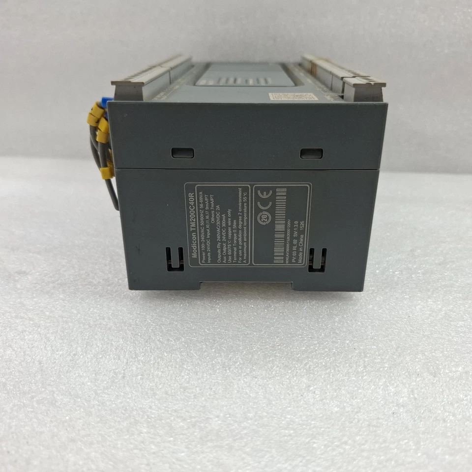 SCHNEIDER ELECTRIC MODICON TM200C40R RELAY OUT 50/60Hz 56-69VA 100-240VAC